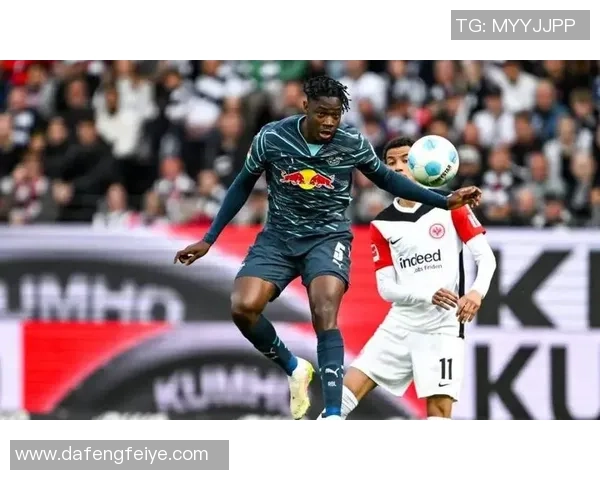 国王杯惊现冷门曼联与莱比锡激战成平局战术解析引发热议