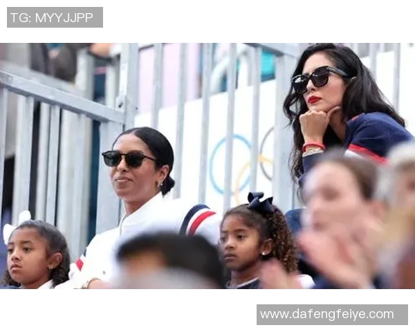 姚明化身卖菜大妈的幽默人生与篮球传奇的奇妙碰撞