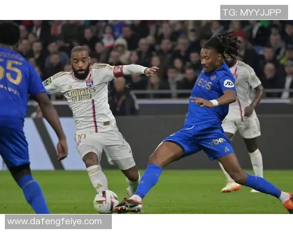 友谊赛惊现冷门里昂大胜莱比锡乌龙球成焦点